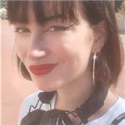 Sono Thelma, madrelingua francese, e offro lezioni private per tutti i livelli: grammatica, conversazione, preparazione esami